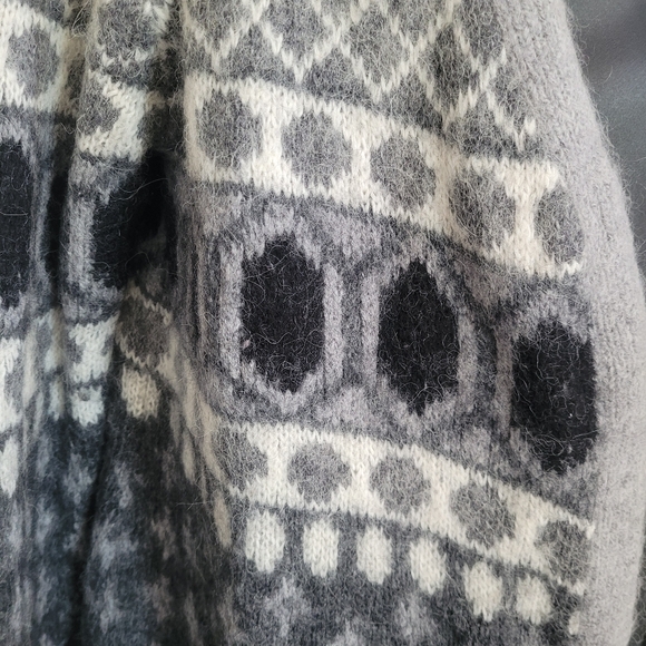 Cynthia Rowley cardigan sweater - Picture 3 of 4